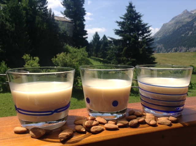 Latte Di Arachidi O Altri Latti Di Origine Vegetale